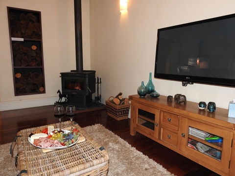 Quiet Escapes Cottages - Accommodation Australia 10