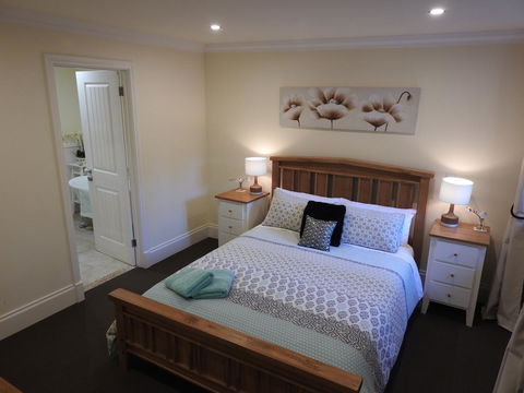 Quiet Escapes Cottages - Accommodation Australia 8