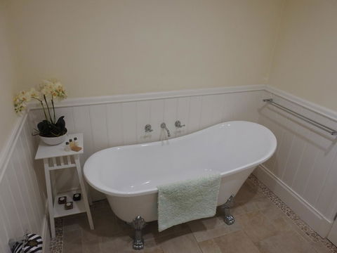 Quiet Escapes Cottages - Accommodation Australia 7