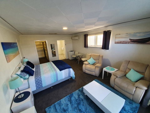 Palm Beach Bed & Breakfast - Australia Shopping 21