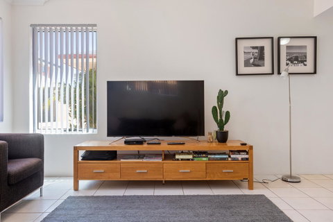 Cooper Street - Accommodation Australia 2