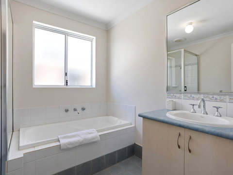 Cooper Street - Accommodation Australia 20