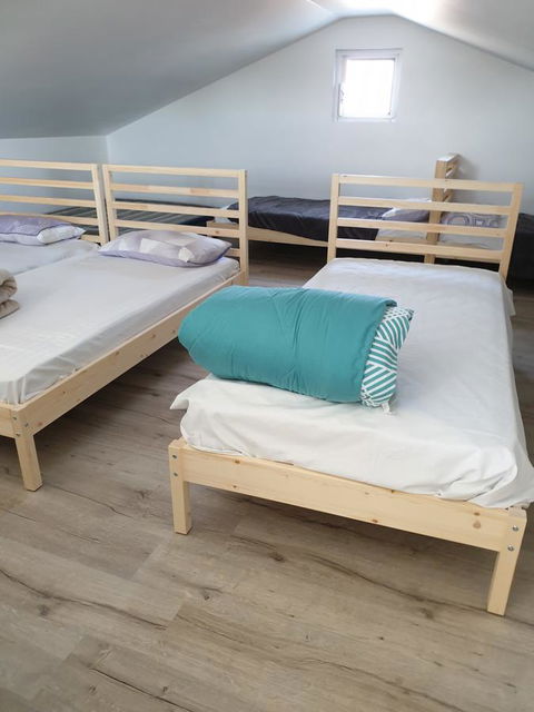 DIANELLA Budget Rooms Happy Place To Stay - Accommodation Australia 20