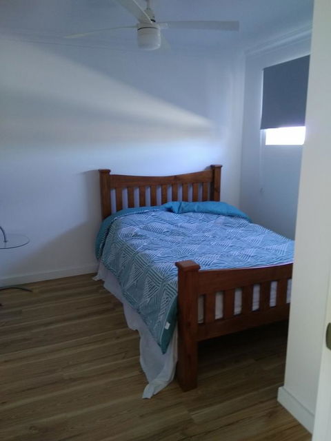 DIANELLA Budget Rooms Happy Place To Stay - Accommodation Australia 15
