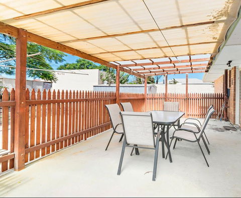 The Bluff Point - Accommodation Australia 2