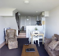 Oceanside 8 - Accommodation Australia