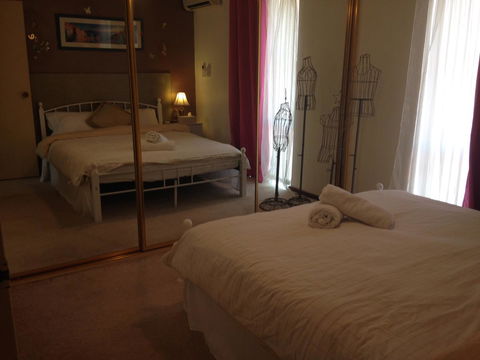 â˜… Stylish Family Home! â˜… - Australia Shopping 9