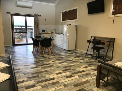 Sabai Accommodation - Local Tourism 7