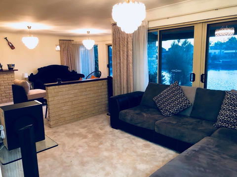 LA ANCHOR ON THE CANALS (MANDURAH) - Accommodation Australia 7
