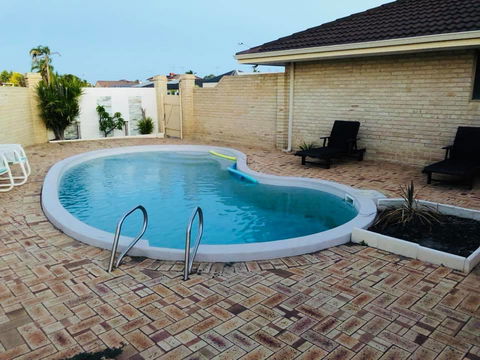 LA ANCHOR ON THE CANALS (MANDURAH) - Accommodation Australia 11