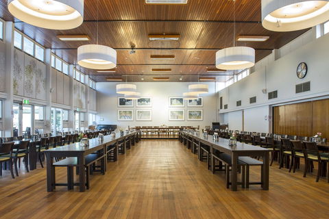 St Catherine\'s On Park - Accommodation Australia 21