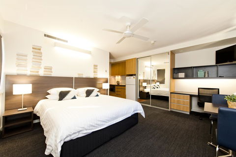 St Catherine\'s On Park - Accommodation Australia 19