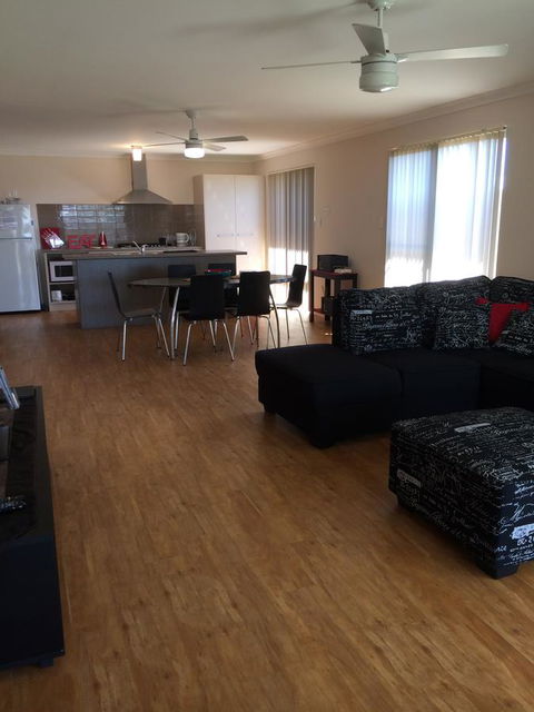 Portree On Sea - Kalbarri - Local Tourism 2