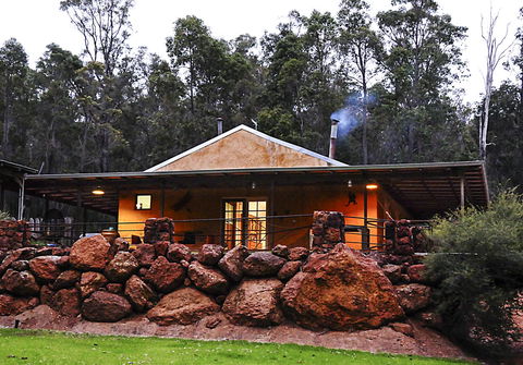 Nannup Bush Retreat - Accommodation Australia 14