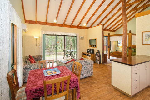 Yelverton Brook Conservation Sanctuary - Accommodation Australia 32