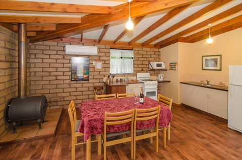 Yelverton Brook Conservation Sanctuary - Accommodation Australia 33