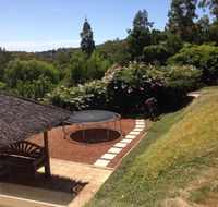 Bright  Beautiful Home On The Hills - Local Tourism
