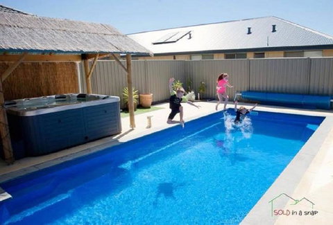 South Yunderup Holiday Rental - Accommodation Australia 7