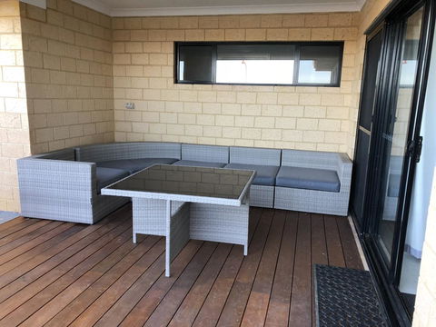 The Shak Kalbarri - Local Tourism 1