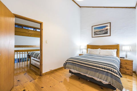 Cottesloe Beach Chalets - Accommodation Australia 8