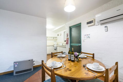 Cottesloe Beach Chalets - Accommodation Australia 36