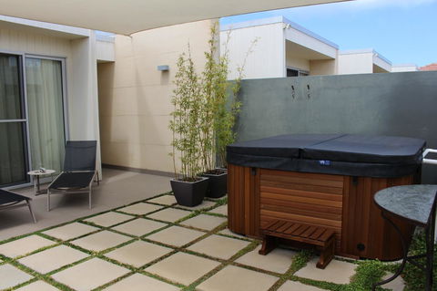 Alouarn Apartments - Accommodation Australia 2