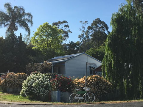 Applegate Lane Chalet - Accommodation Australia 1