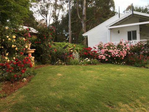 Applegate Lane Chalet - Accommodation Australia 20