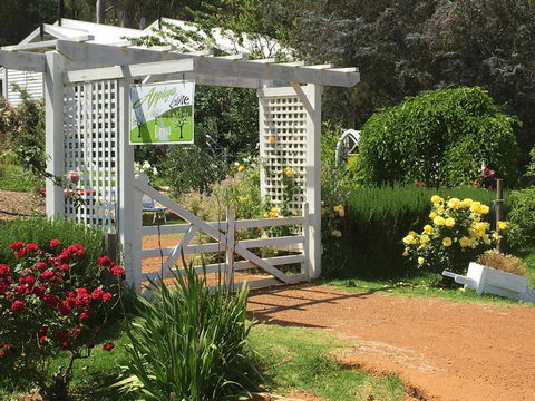 Applegate Lane Chalet - Accommodation Australia 3