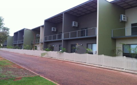 Breezes Apartments - Accommodation Australia 12
