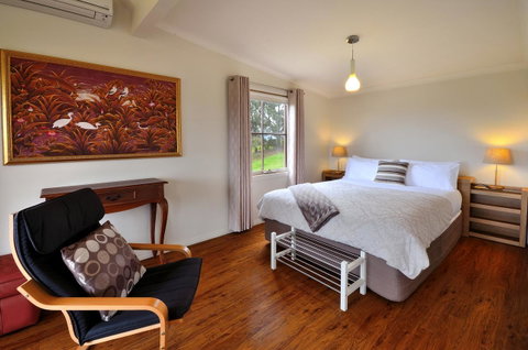 Balingup Highview Chalets - Accommodation Australia 3