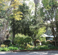Two sisters Chalets - Accommodation Australia
