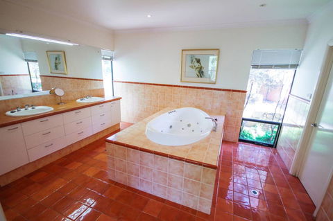 Arum - Close To The Margaret River - Accommodation Australia 25