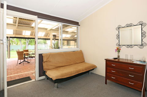 Busselton Guest House - Local Tourism 43