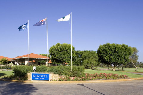 Novotel Vines Resort Swan Valley - Accommodation Australia 24