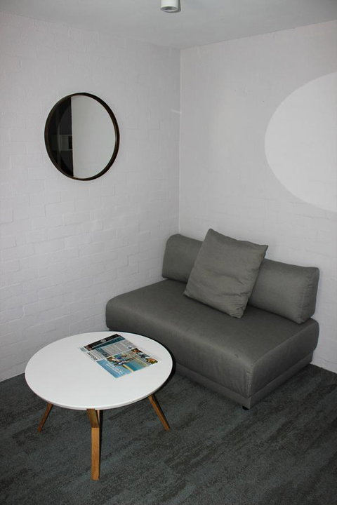 Atrium Hotel Mandurah - Bed n Breakfasts 10