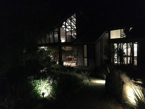 DESIGNER'S STUDIO - Accommodation Australia 3