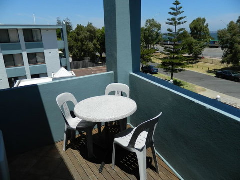 Riverside - Accommodation Australia 5