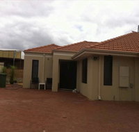 House close to airport - Accommodation Australia