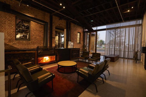 The Premier Mill Hotel - Accommodation Australia 0