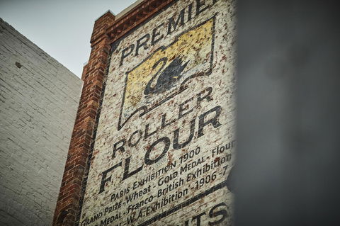 The Premier Mill Hotel - Accommodation Australia 13