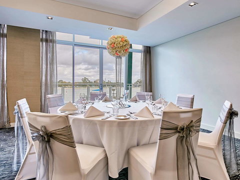 The Sebel Mandurah - Bed n Breakfasts 22