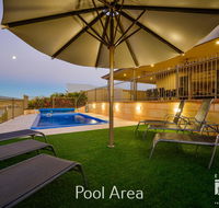 7 Kestrel Place - PRIVATE JETTY  POOL - Bed n Breakfasts