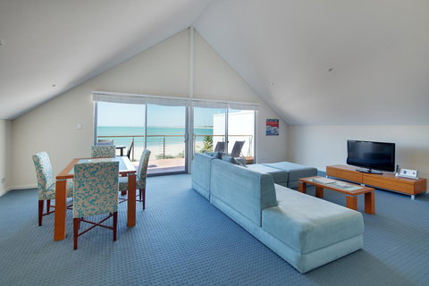 Seashells Mandurah - Bed n Breakfasts 12