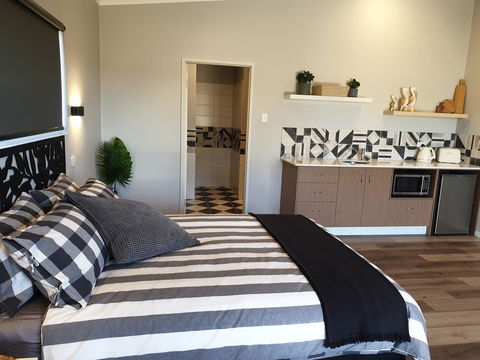 River Retreats Kalbarri - Local Tourism 13