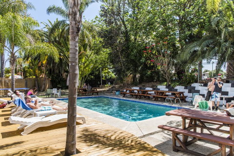 Billabong Backpackers Resort - Bed n Breakfasts 34