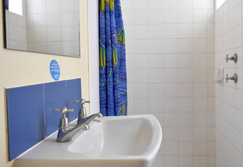 Billabong Backpackers Resort - Bed n Breakfasts 2