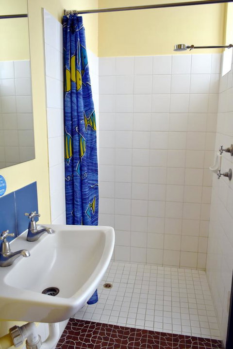 Billabong Backpackers Resort - Bed n Breakfasts 3