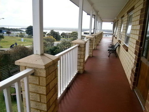 Baywatch Retreat Augusta - Australia Shopping 28