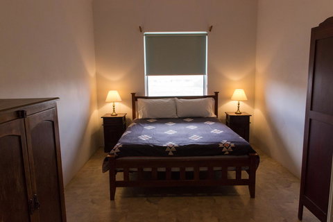 Baywatch Retreat Augusta - Australia Shopping 5